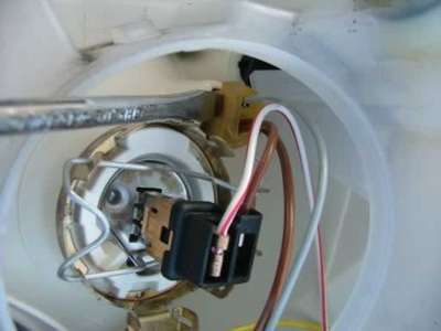 car headlight bulb connector